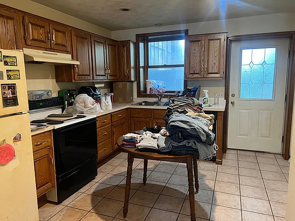 4th image of 1324 Madison Ave #1