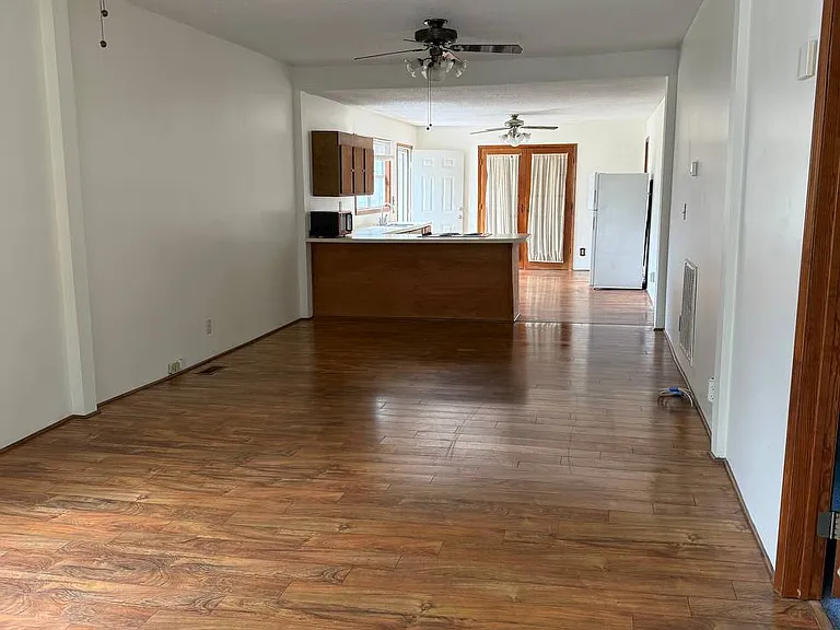 2885 Fair Oaks Dr — Photo 6