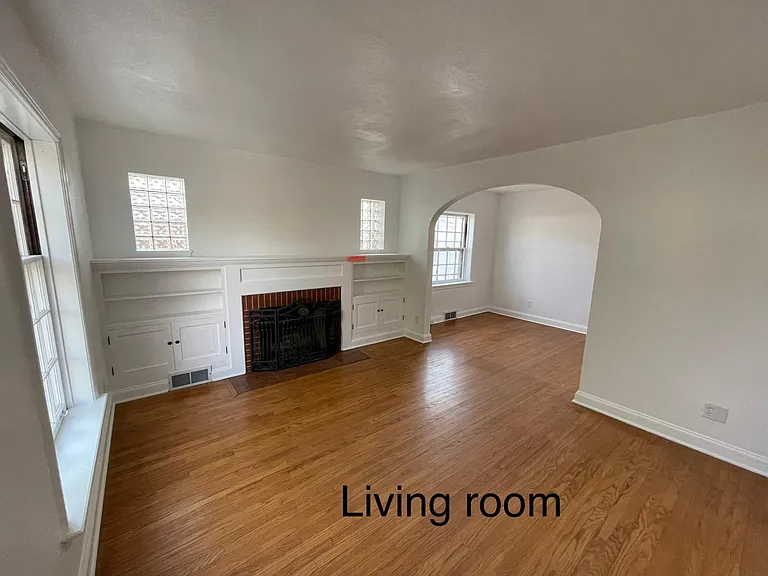 8526 Pilot Ave — Photo 2