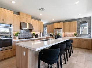27468 Pistachio Way, Valencia, CA 91381