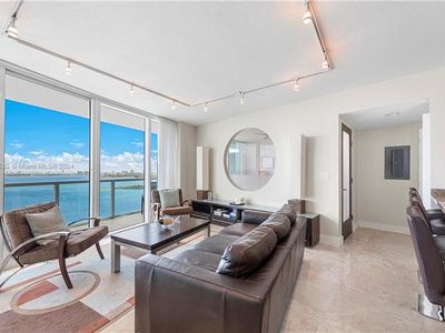 665 NE 25th St APT 2404, Miami, FL, 33137