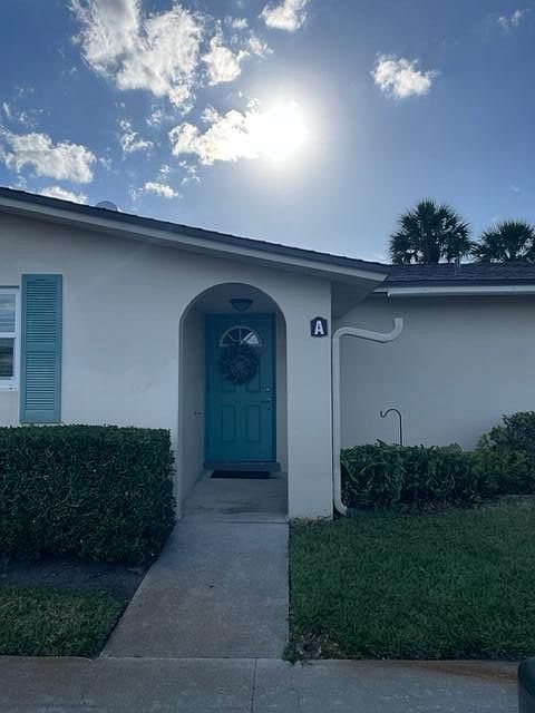 1st image of 2965 Ashley Drive W #A