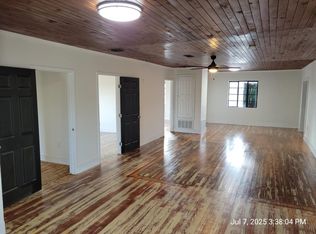 4117 Barrancas Ave, Pensacola, FL 32507