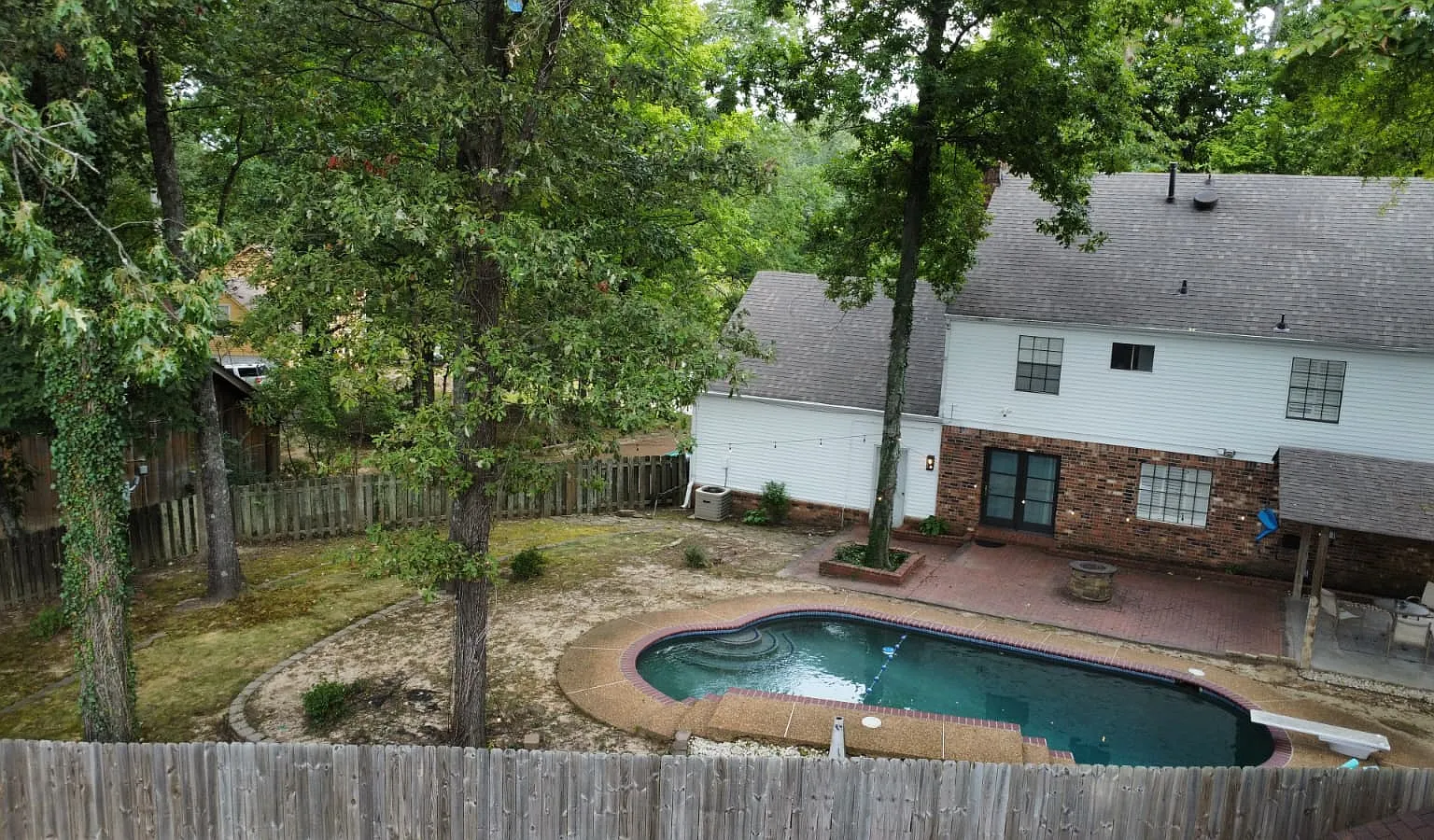 5 bed, 2.5 bath, 2509 sqft, $8,999 — Photo 1