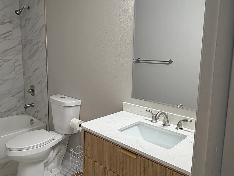 703 37th Ave #2 — Photo 11