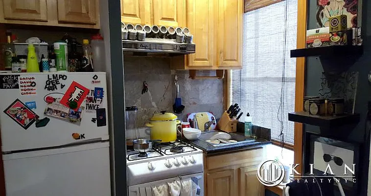 Rented by Kian Realty | media 11