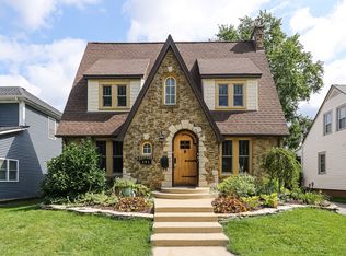 261 N Charlotte St, Lombard, IL