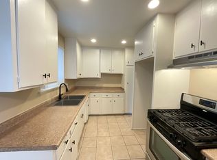 536-538 E Chalynn Cir, Orange, CA 92866