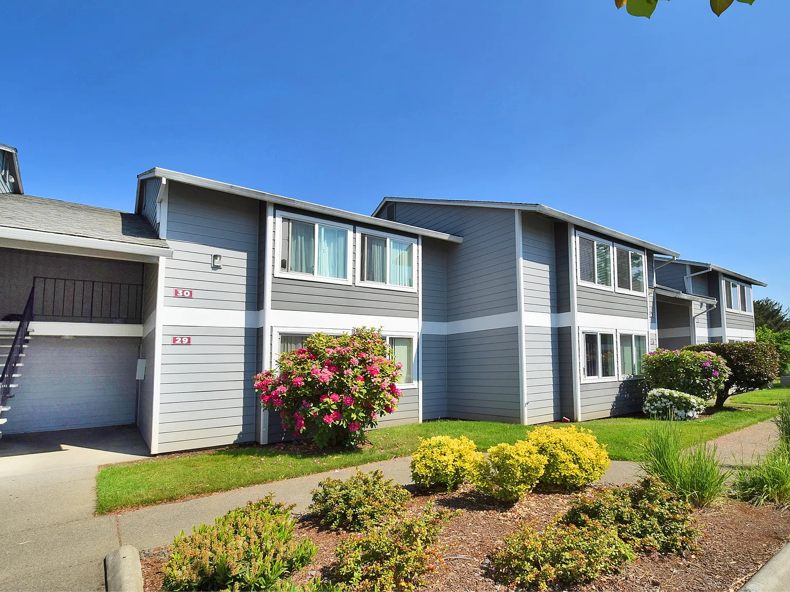 2400 Brookwood — Photo 4