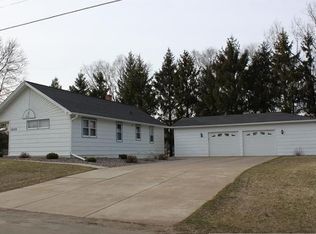1903 4th Ave N, Menomonie, WI 54751
