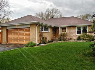 1231 Shermer Rd, Glenview, IL 60025