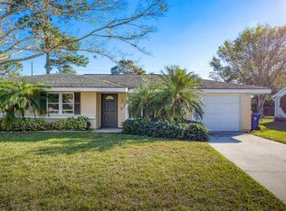 635 24th Pl SW, Vero Beach, FL 32962