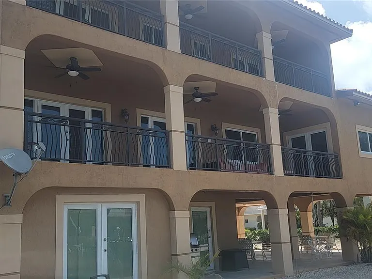 51 W Plaza Del Lago — Photo 3