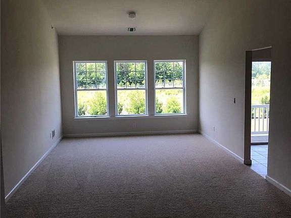 4th image of 44 Cricket Ct