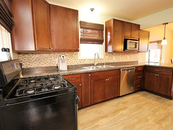 2nd image of 1113 N 2nd Ave