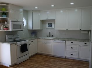 1266 Peggy Dr, Hummelstown, PA 17036