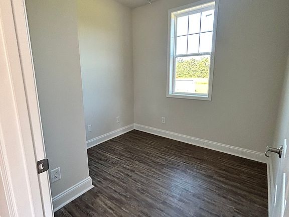 5th image of 2467 Smith Rd Unit E