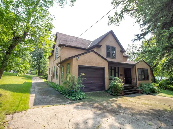 1035 Summit Ave, Detroit Lakes, MN 56501