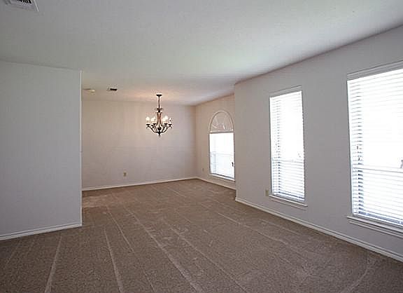 3rd image of 2100 Forestcrest Dr