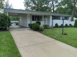 2000 Tahoe Dr, Florissant, MO 63031