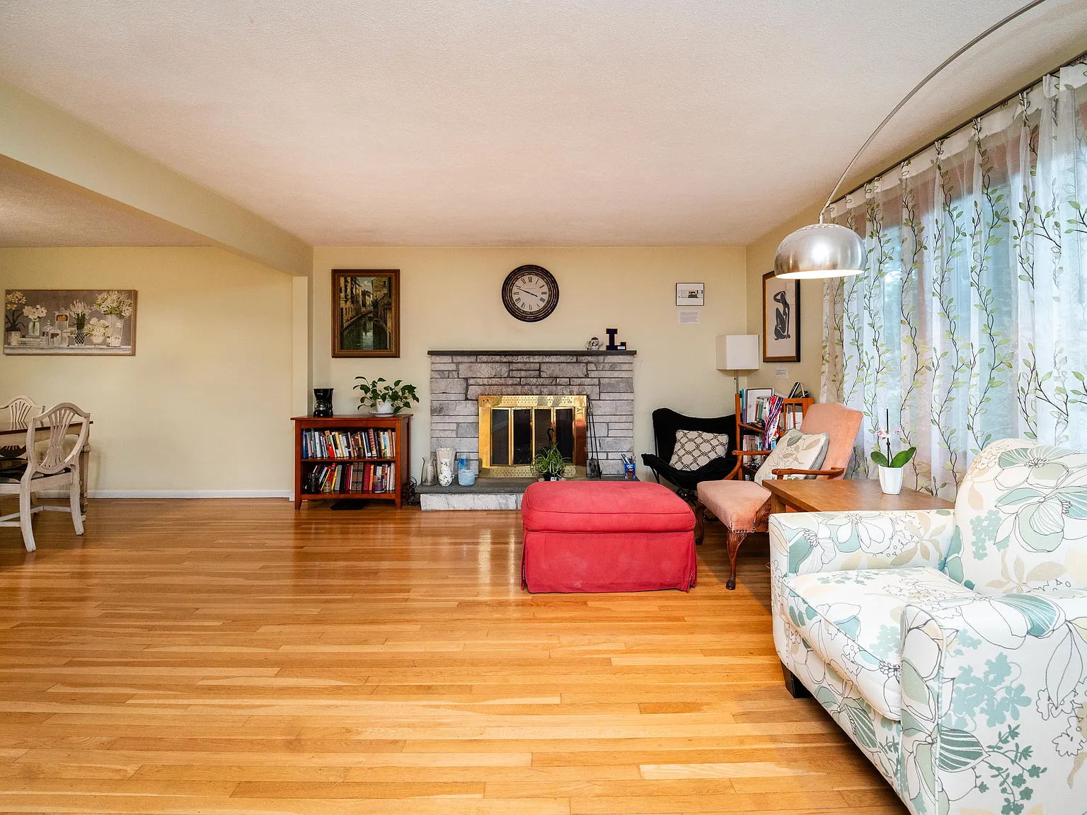 4 bed, 3158 sqft, $6,200 — Photo 3