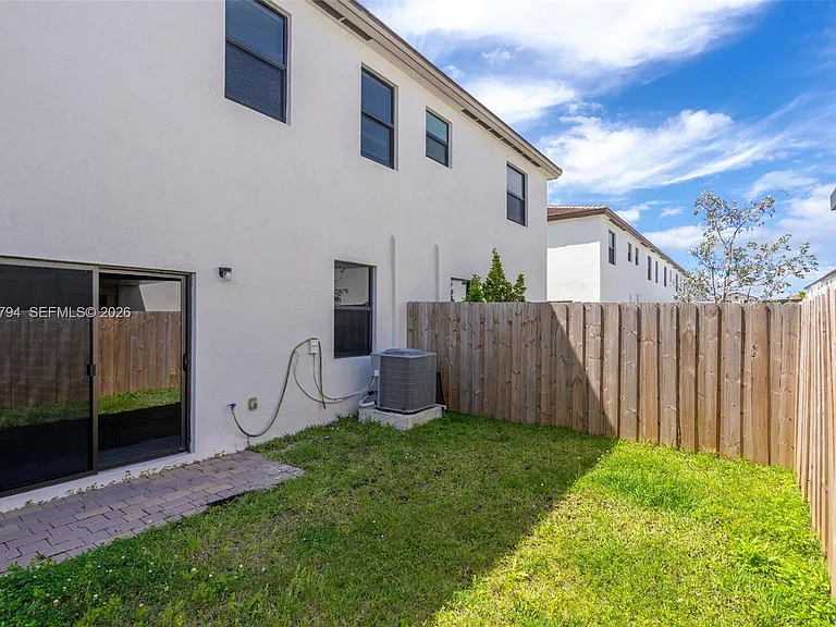 23077 SW 129th Pl — Photo 19