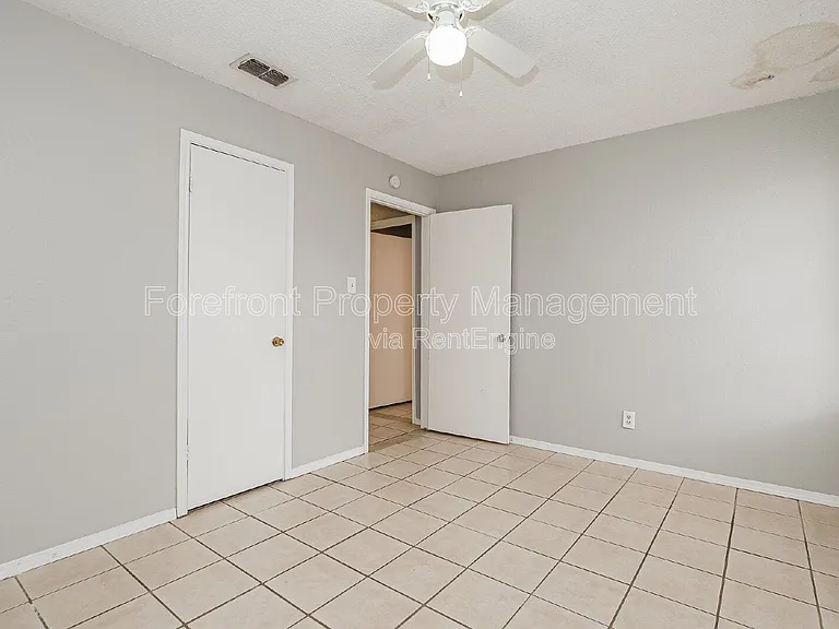 820 W Olmos Dr — Photo 6