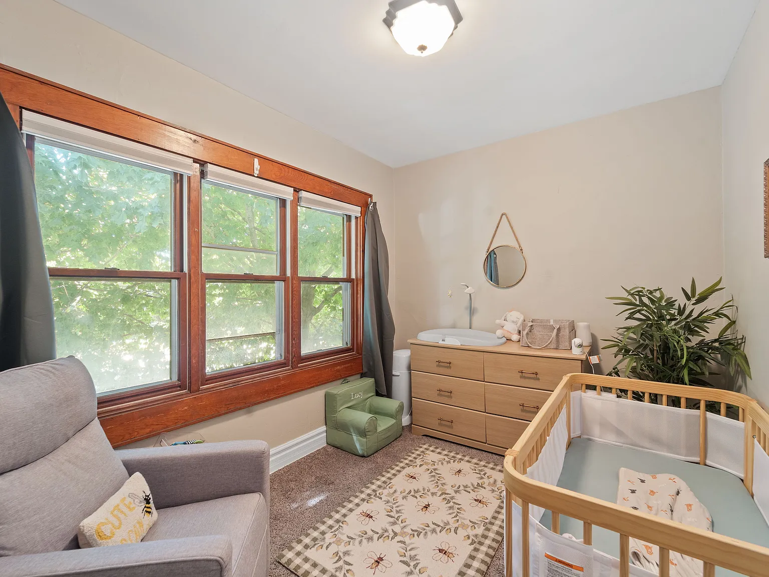 4 bed, 1352 sqft, $2,450 — Photo 3