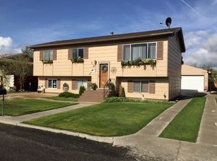 121 Star Ln, Butte, MT 59701