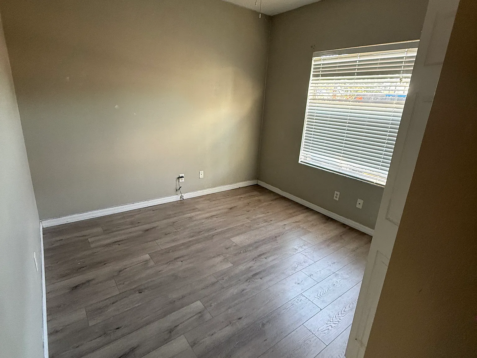 3 bed, 1612 sqft, $2,100 — Photo 2