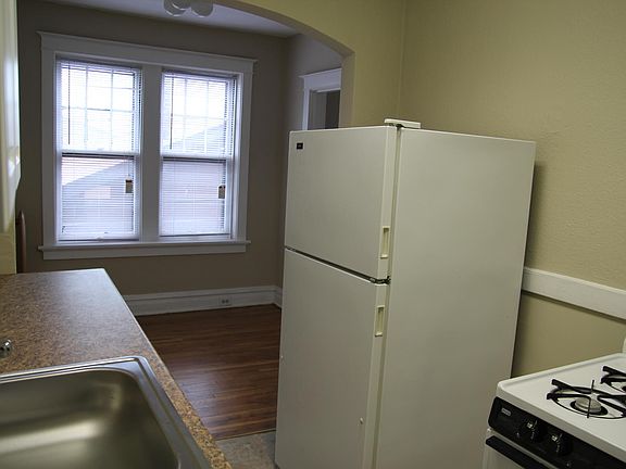 4th image of 4756 Bonita Ave