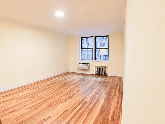 Rented by Urban Real Estate Inc | media 2