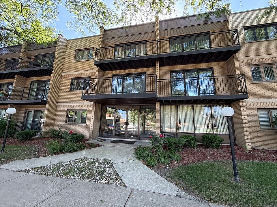 1st image of 10002 S Pulaski Rd APT 207