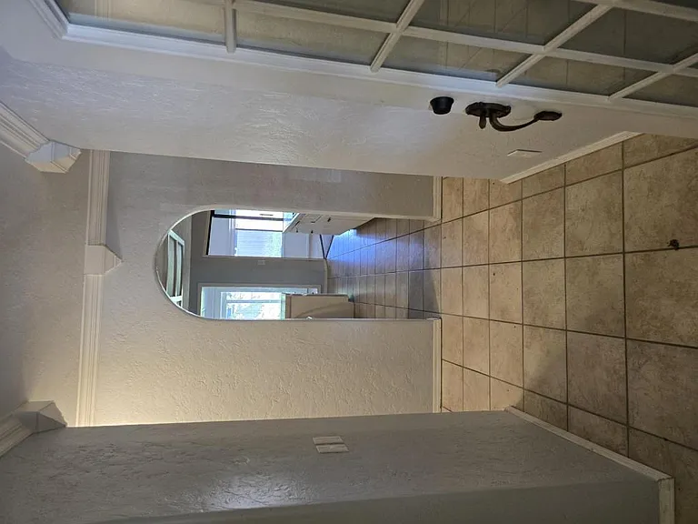 11907 N Mustang Rd — Photo 16