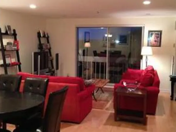 950 Massachusetts Ave APT 512, Cambridge, MA 02139