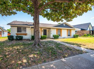 1618 Crestpark Dr, Garland, TX 75042