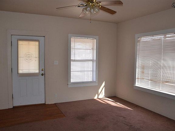 3rd image of 3013 Cumberland Ave