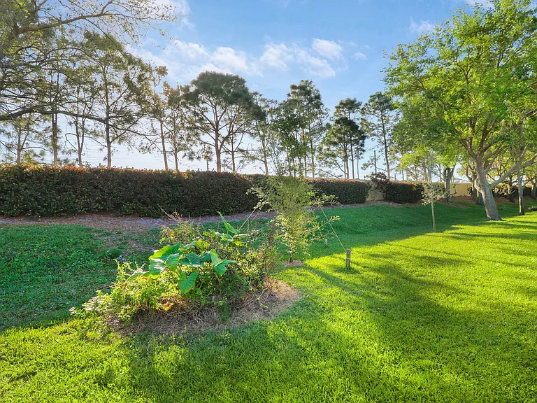 7112 Maidstone Dr — Photo 30