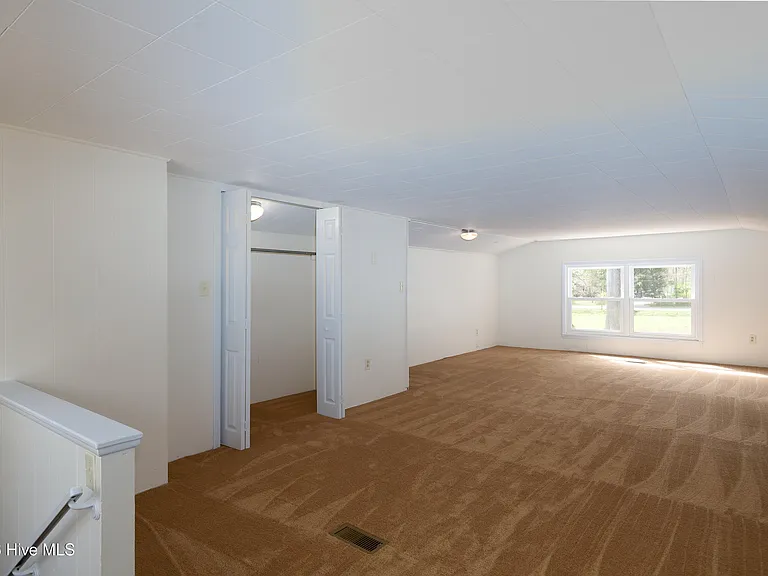 1190 Blue Creek Rd #B — Photo 25