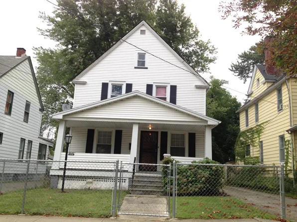 935 E 146th St, Cleveland, OH 44110