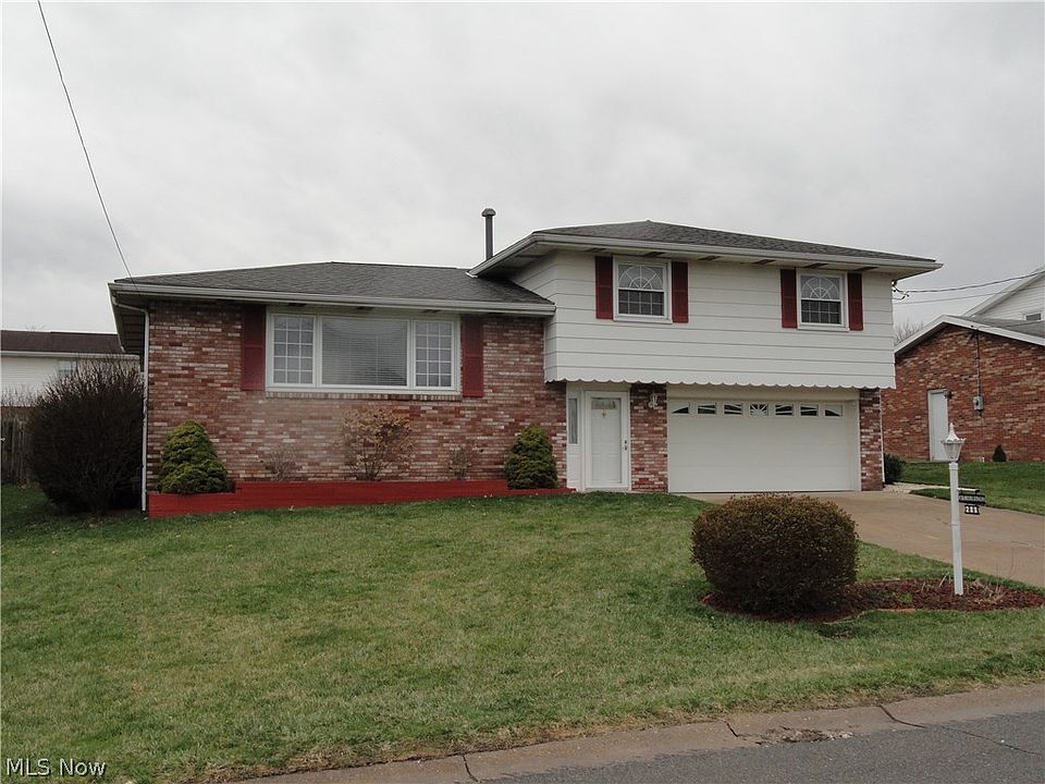 1st image of 208 E Parkway Dr