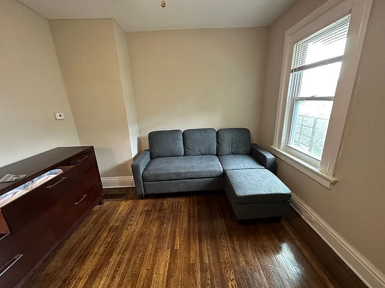 58-60 Woodlawn St — Photo 9