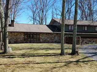 3586 Bent Mountain Rd, Lerona, WV 25971