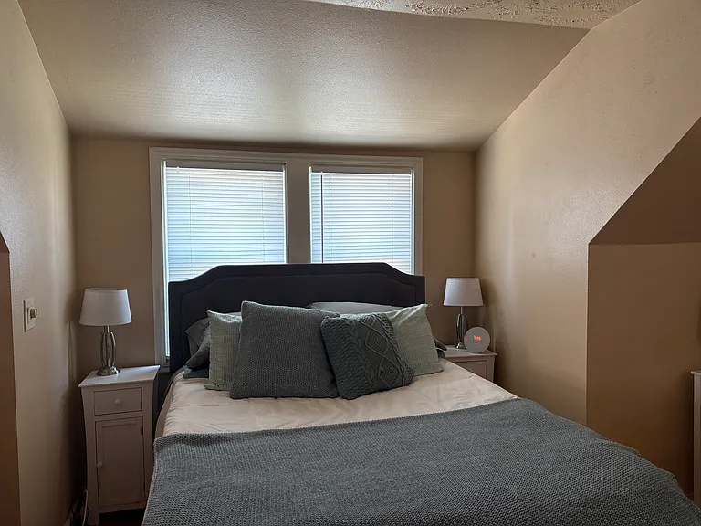 4519 Woolworth Ave — Photo 78