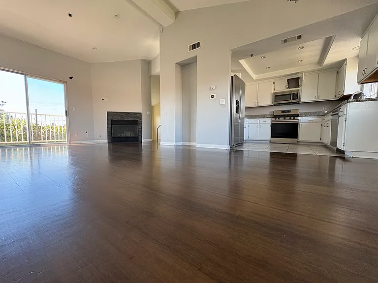 741 Venice Way #7 — Photo 2