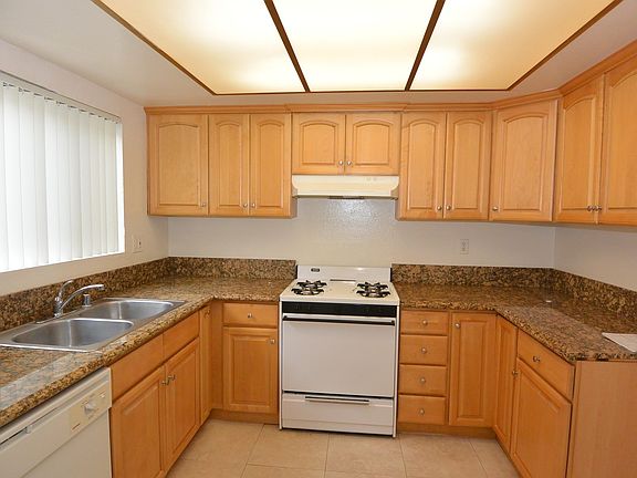 4th image of 2213 Alabama St #2