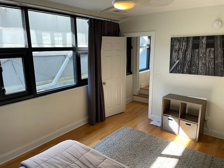 348 King St #H — Photo 15