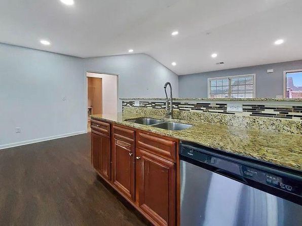 107 James Jackson Dr