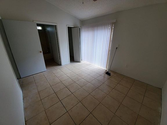 2nd image of 4029 Kaluga Park St