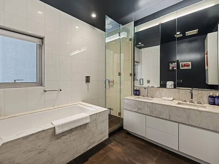 471 Washington St #4B — Photo 25